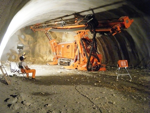 Фото - Установки для туннельного бурения MDT 640 GM