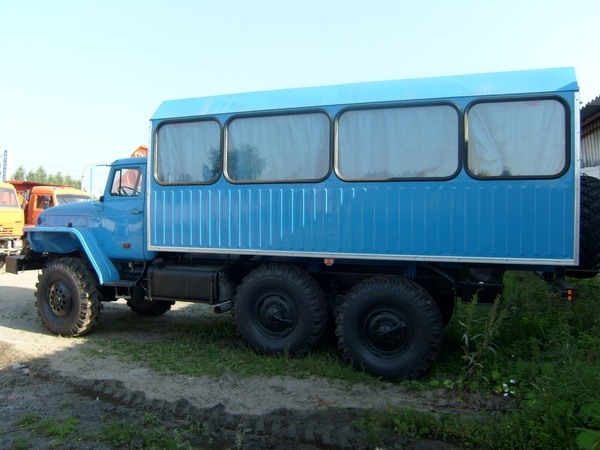 Фото - Вахтовый автобус Урал в отличном состоянии