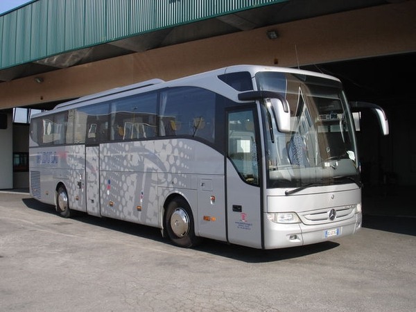 Фото - MERCEDES BENZ - TOURISMO (туристический автобус)