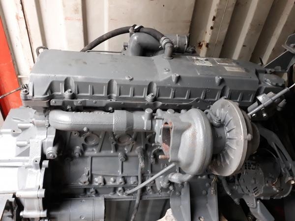 Фото - Двигатель б/у Isuzu 6BG-1 экскаваторов Хитачи
